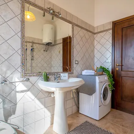 Lungomare Garibaldi - Attico A Due Passi Dal Mare *