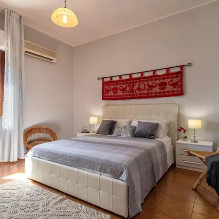 Lungomare Garibaldi - Attico A Due Passi Dal Mare Apartmán