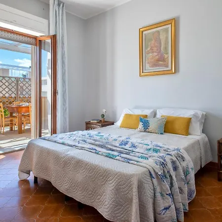 Apartamento Lungomare Garibaldi - Attico A Due Passi Dal Mare